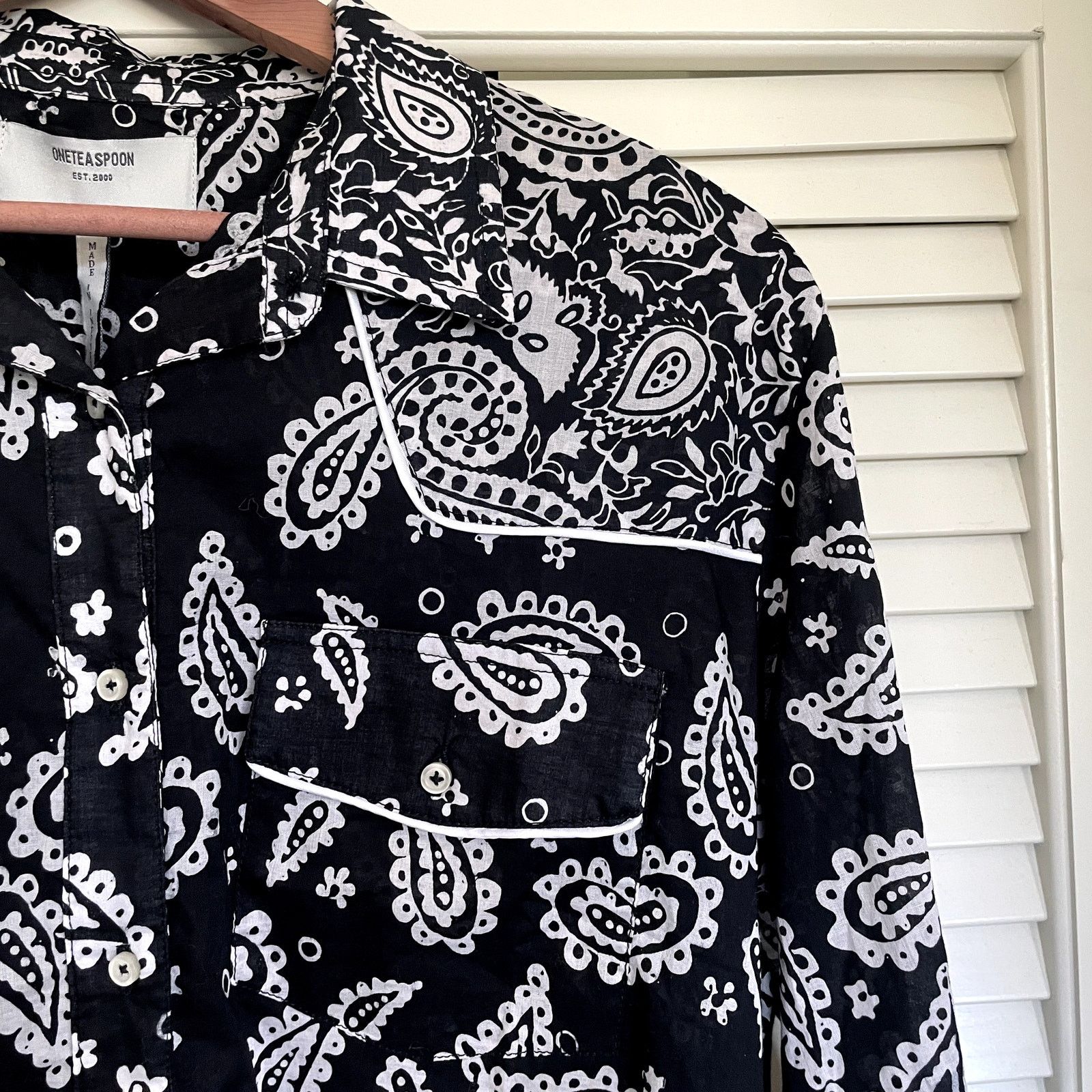 One Teaspoon NWT $167 One Teaspoon x Free People Batik Paisley Buttondown Size XS / US 0-2 / IT 36-38 - 9 Thumbnail