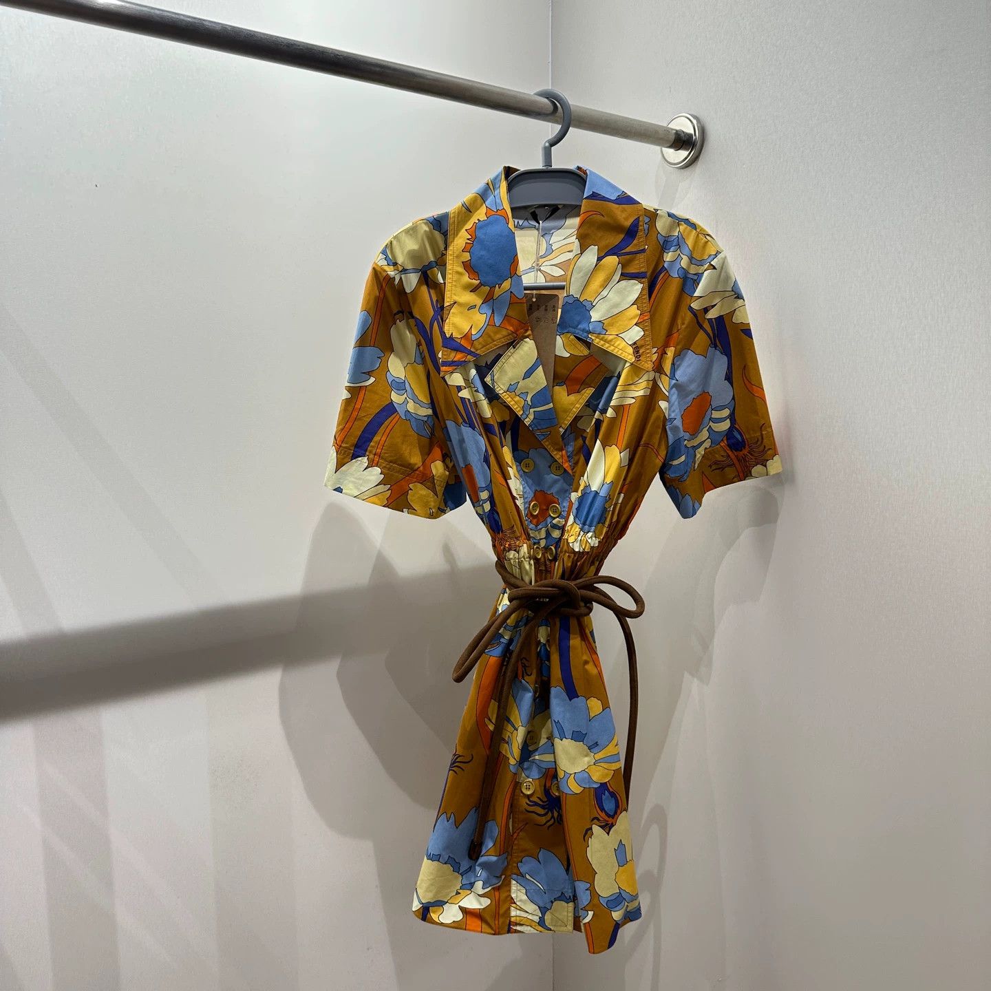 Fendi Fendi apr220 Floral Oil-Pnt Slogan Tie Shirt Dress Size M / US 6-8 / IT 42-44 - 1 Thumbnail