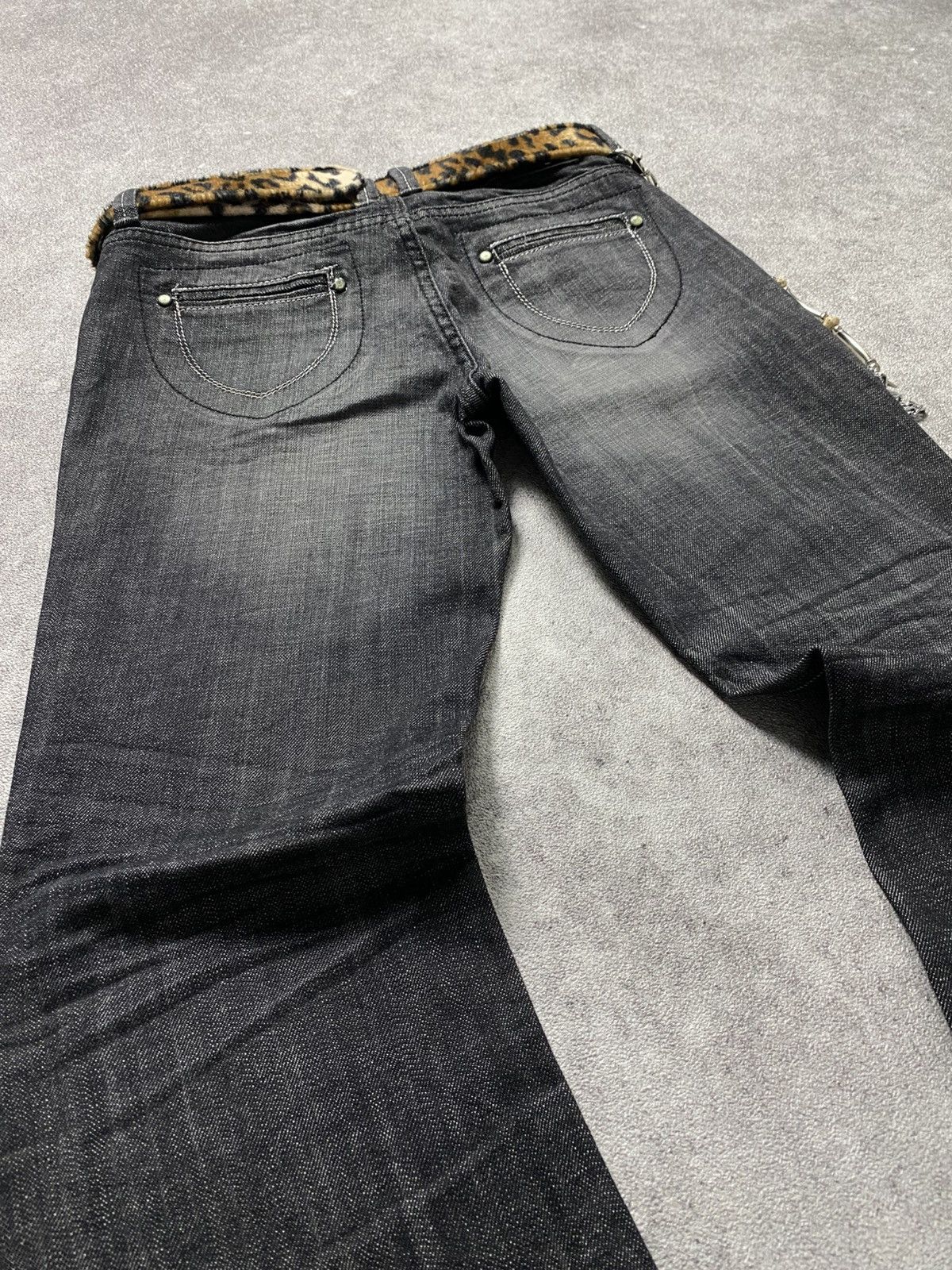 If Six Was Nine × Japanese Brand × Tornado Mart 2000s Taewon Dark Style Flare Jean Size US 30 / EU 46 - 4 Thumbnail