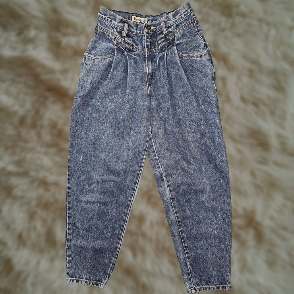 Vintage VINTAGE BonJour Jeans Womens 9/10 Blue High Rise Tapered Pleated Denim 90s Pants Size 30" / US 8 / IT 44 - 1 Thumbnail