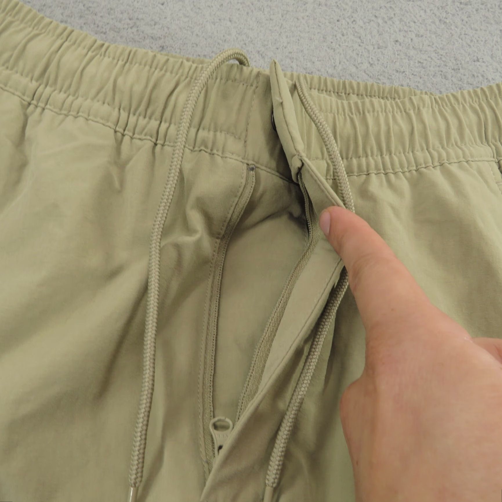 Nike Nike Pants Mens Small Tech Essentials Unlined Commuter Joggers Taper Khaki Size US 29 - 7 Thumbnail