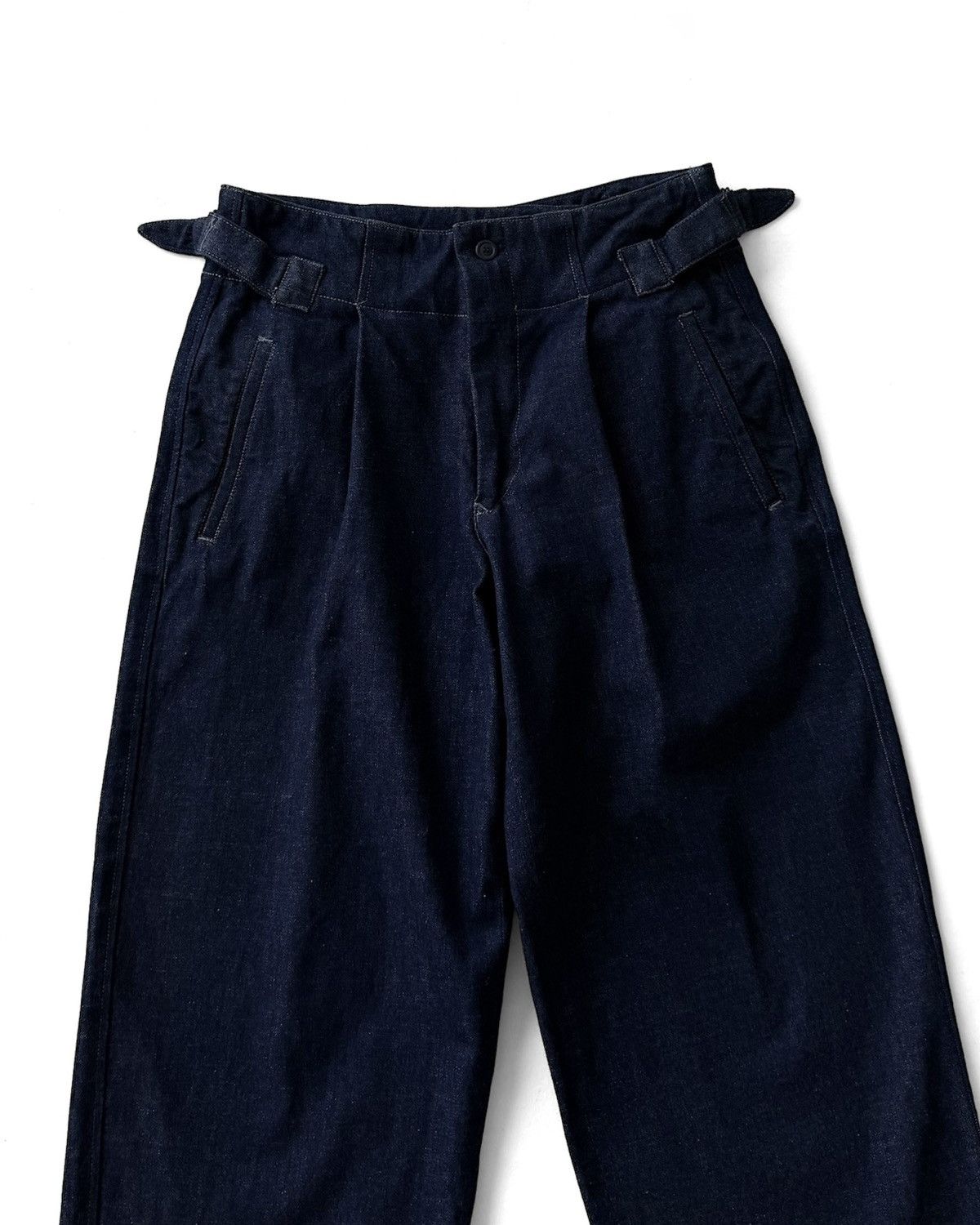 Issey Miyake VINTAGE80’s ISSEY MIYAKE MEN DENIM PLEATED SIDE BELT PANTS Size US 29 - 1 Thumbnail