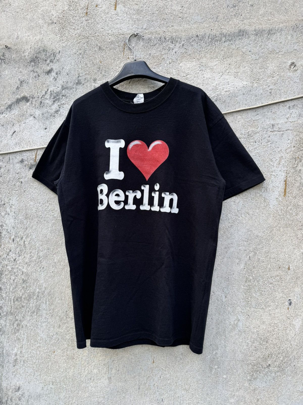 Japanese Brand Y2K I love Berlin Black Tshirt SWAG DRAIN GRUNGE Japanese Size US L / EU 52-54 / 3 - 5 Thumbnail