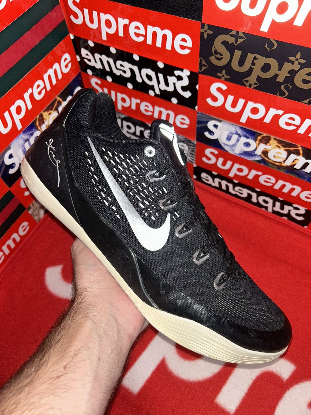 Nike Nike Kobe 9 EM TB ‘Black Metallic Silver’ 685776-002 size 14 Size US 14 / EU 47 - 8 Thumbnail