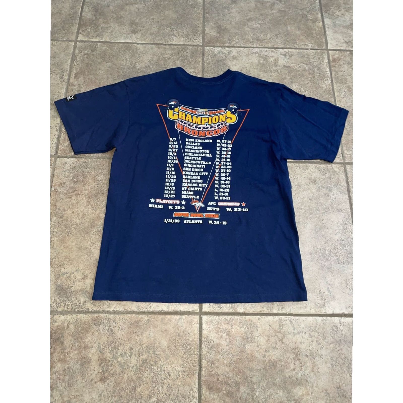Starter VINTAGE Starter SUPER BOWL XXXIII DENVER BRONCOS Graphic Tee Mens Large Blue USA Size US L / EU 52-54 / 3 - 5 Thumbnail
