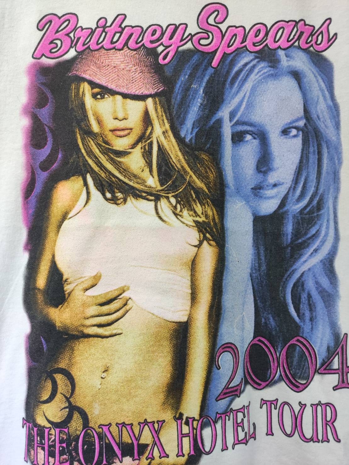 Band Tees Vtg 00's Britney Spears The Onyx Hotel Concert Tour T-Shirt Size US S / EU 44-46 / 1 - 4 Thumbnail