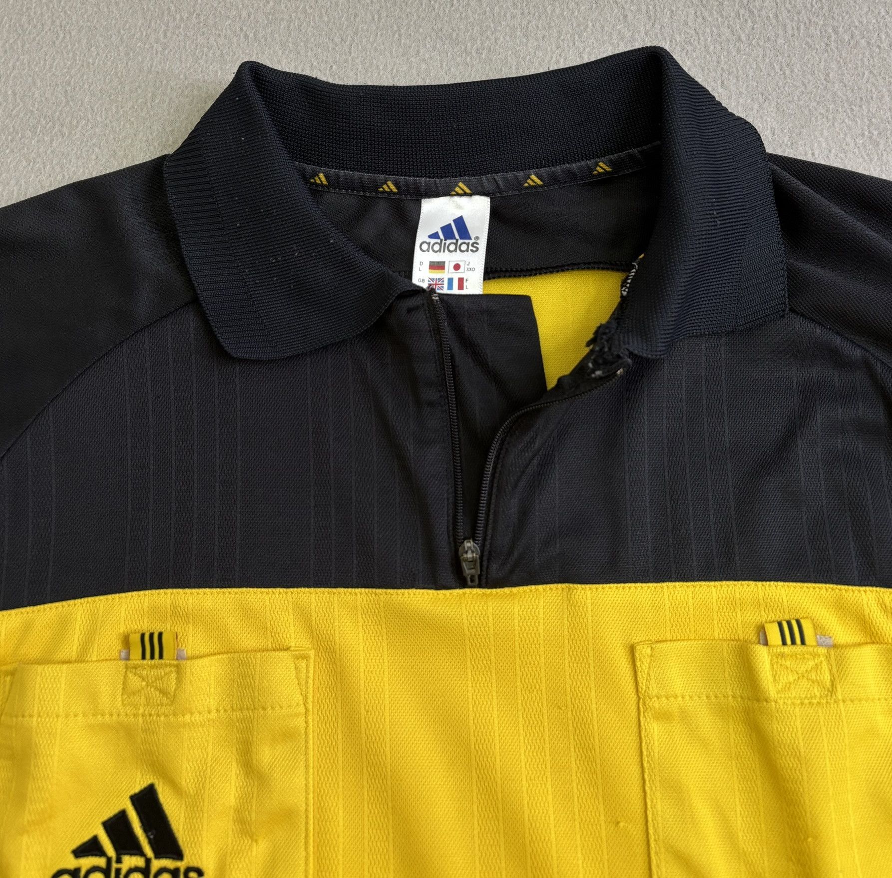Adidas × Vintage Adidas vintage 90s referee shirt size L Size US L / EU 52-54 / 3 - 15 Thumbnail