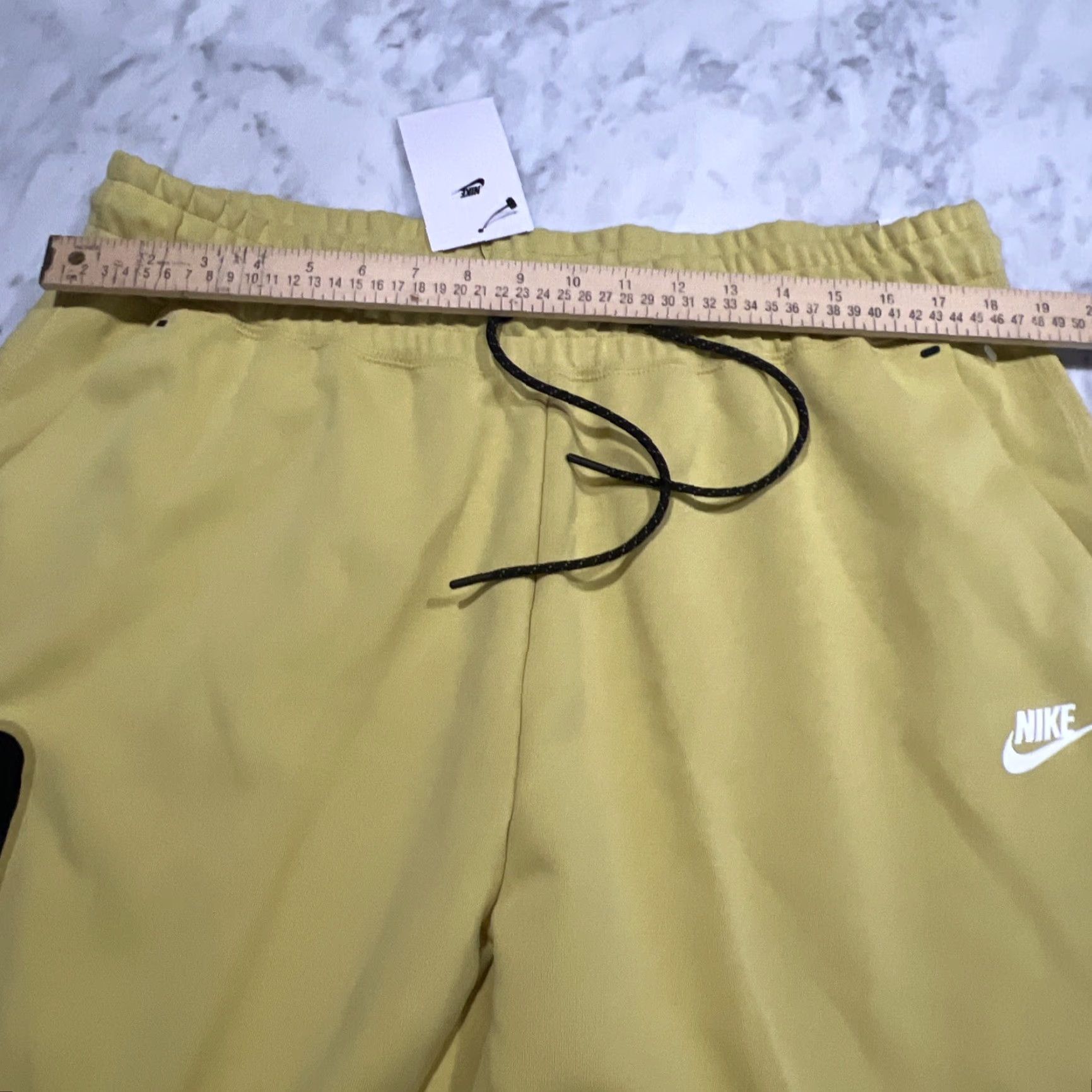 Nike VINTAGE Nike Sportswear Plus Tech Fleece Pants Womens 1X DA2043-304 High Rise Greenish Yellowish Jogger Nike Womens Pants Size 40" / US 18 - 7 Thumbnail