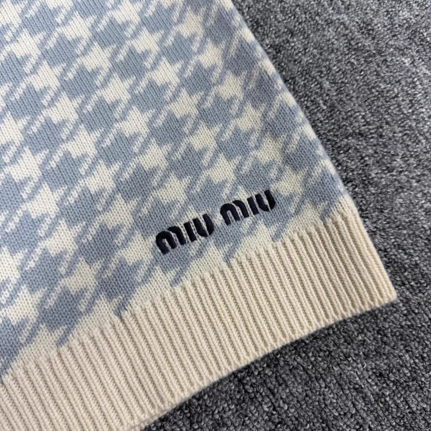 Miu Miu MIU MIU Blue White Plaid Embrd Knit Short Top Women 38 99New Size XS / US 0-2 / IT 36-38 - 4 Thumbnail