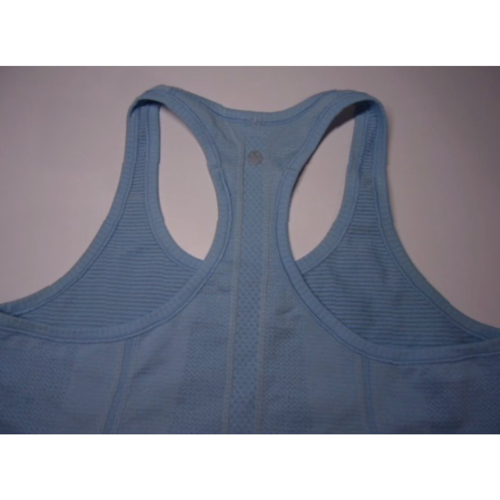 Lululemon Lululemon Womens Blue Athletic Racerback Sleeveless Pullover Tank Top Size 8 Size M / US 6-8 / IT 42-44 - 3 Thumbnail