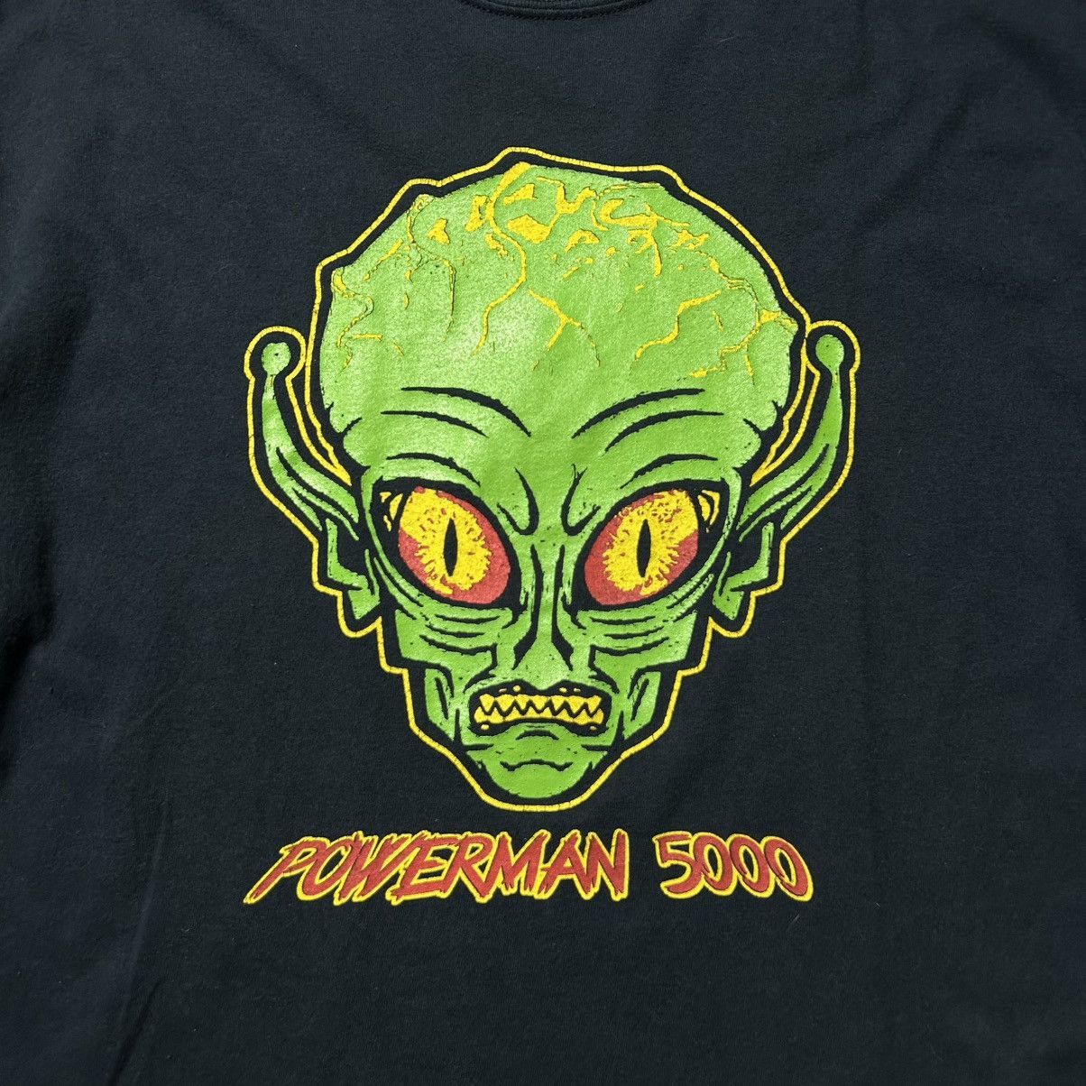 Vintage Vintage Y2K Powerman 5000 Alien Head Band T-Shirt Size US XL / EU 56 / 4 - 2 Thumbnail