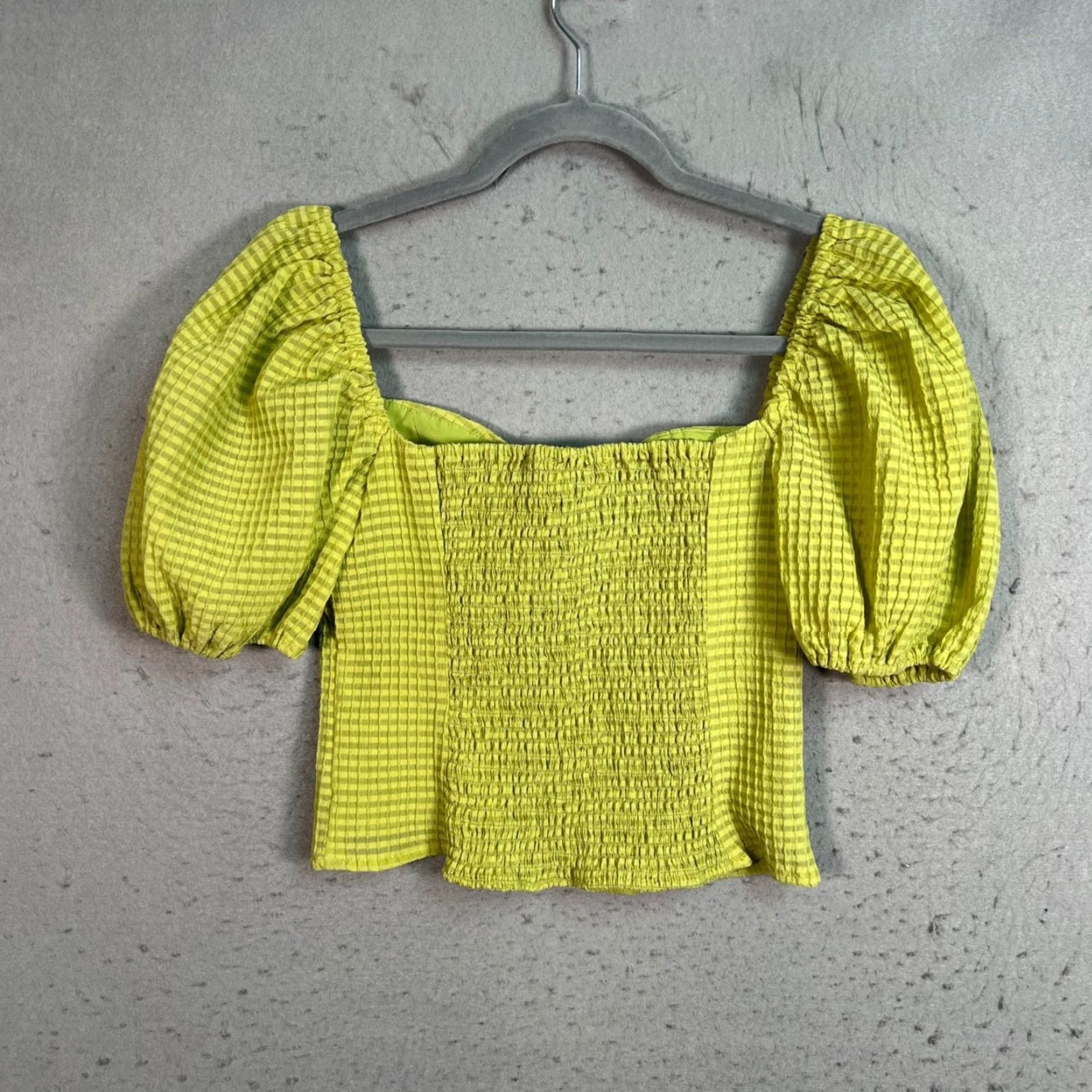 ASTR The Label VINTAGE ASTR The Label Womens S Green Puff Sleeve Smocked Crop Top Shirt Size S / US 4 / IT 40 - 2 Thumbnail