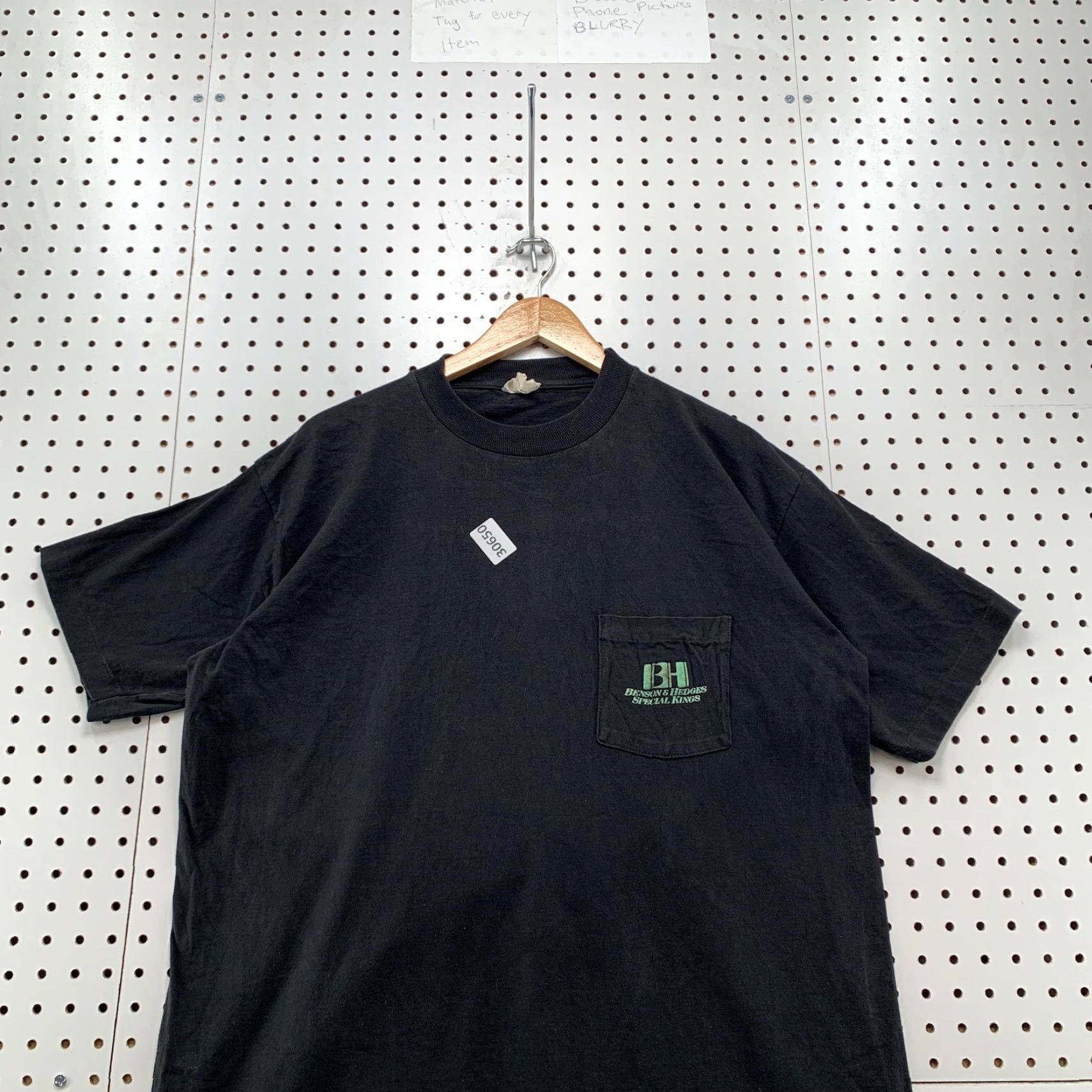 Vintage VINTAGE Benson & Hedges Pocket Shirt Mens XL Black Single Stitch 80s CIG 24x31.5 Crew Neck Short Sleeve Cotton Nationa Mill T-Shirt Size US XL / EU 56 / 4 - 3 Thumbnail