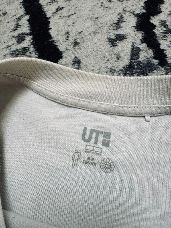 Takashi Murakami Uniqlo Billie Eilish Takashi Murakami T-shirt white color L Size US L / EU 52-54 / 3 - 4 Thumbnail