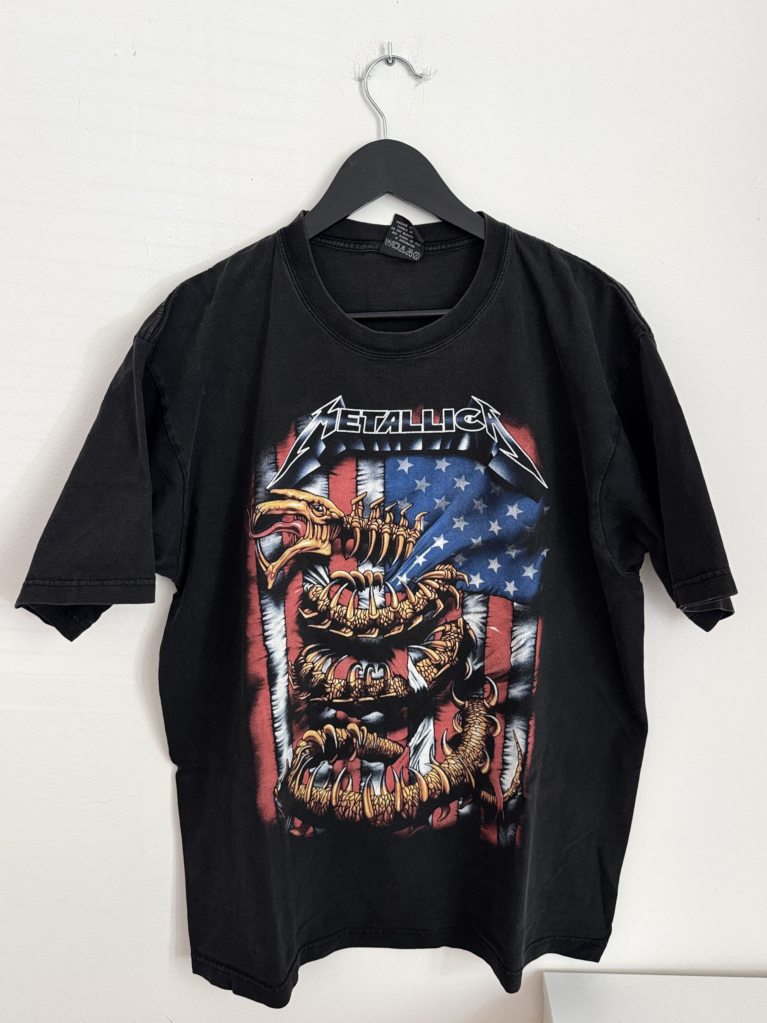 Vintage Metallica Snake Graphic Band T Shirt XL Black Rock Reprint Size US XL / EU 56 / 4 - 1 Thumbnail
