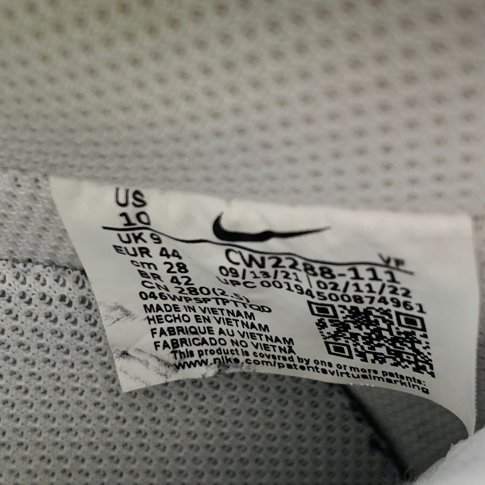 Nike NIKE Size 10 White Leather Rubber Sole Platform Sneakers Size US 10 / EU 43 - 8 Thumbnail