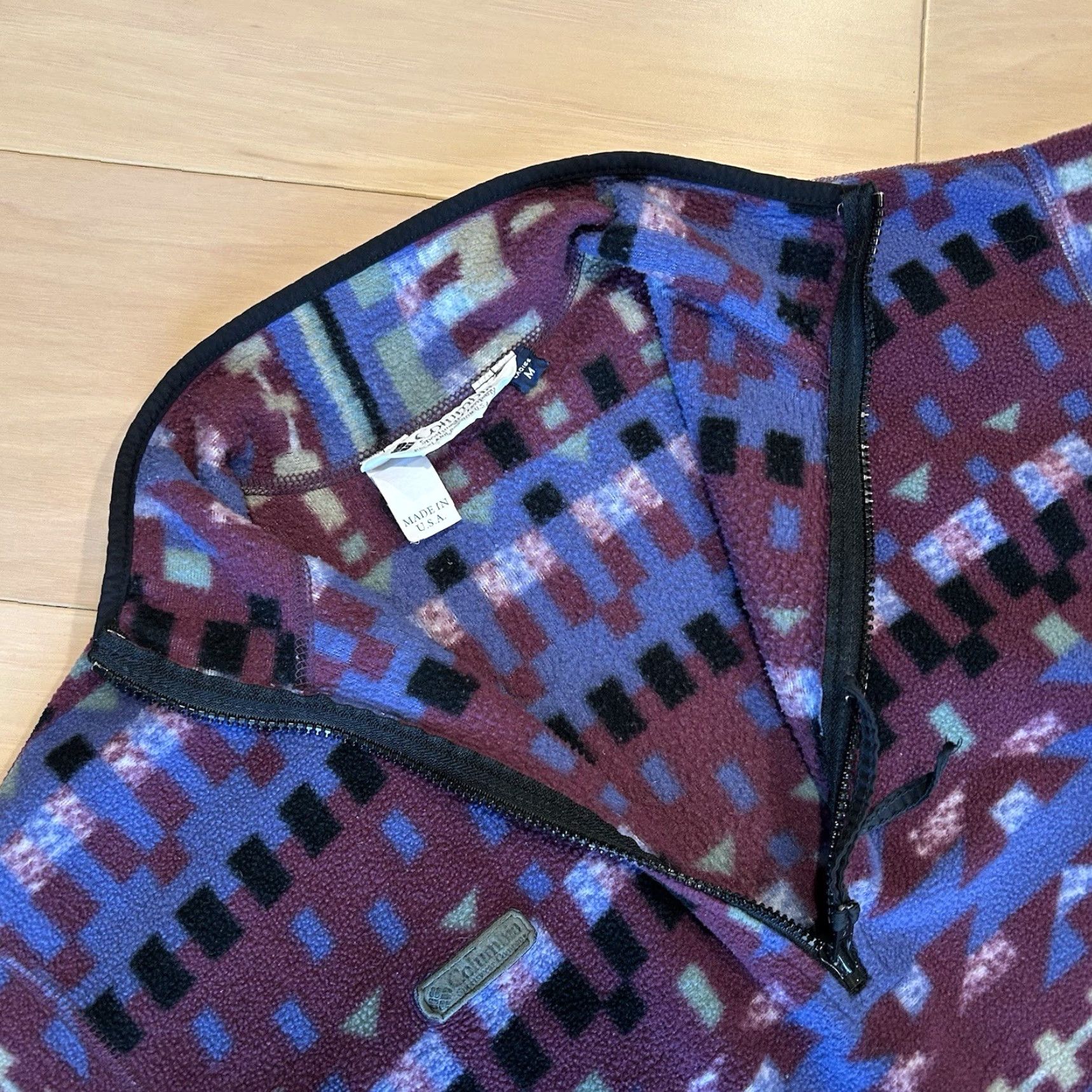 Vintage VINTAGE Columbia 1/4 Zip Pullover Jacket Women's Medium Long Sleeve Geometric Purple Windbreaker 1/4 Zip Pocket Logo Zipper Wool? Size M / US 6-8 / IT 42-44 - 3 Thumbnail