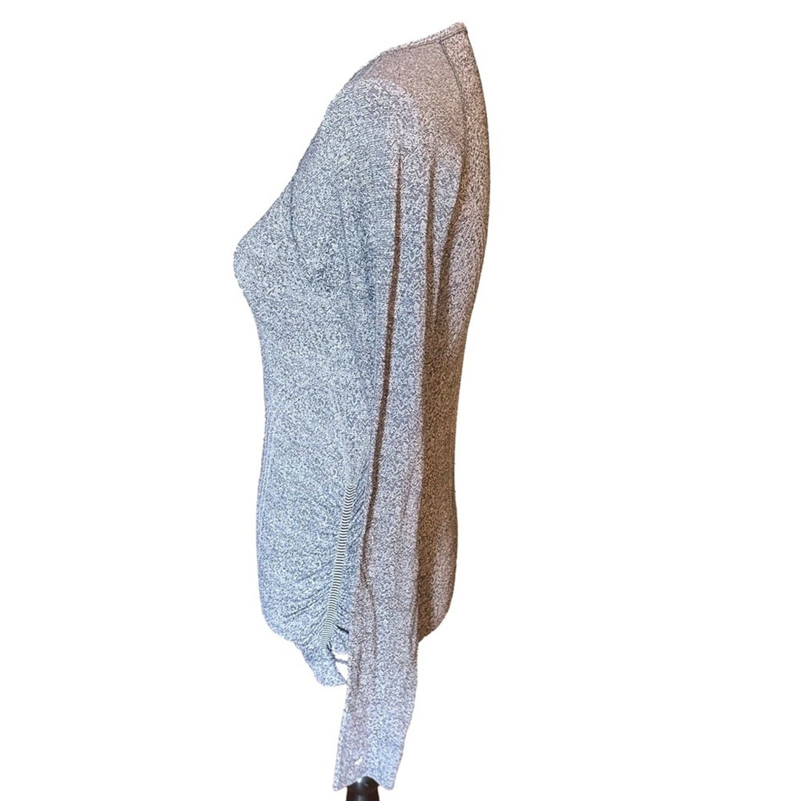 Athleta Athleta Grey Speed light Heather Top Size XS / US 0-2 / IT 36-38 - 2 Thumbnail