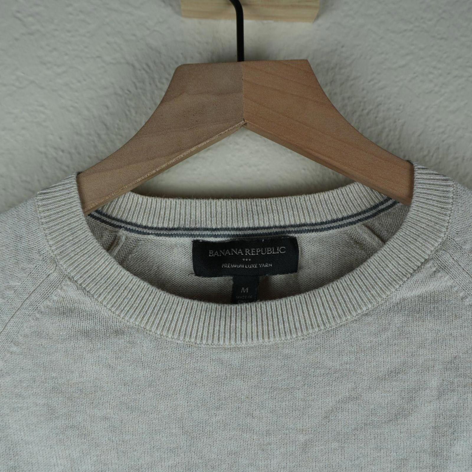 Banana Republic Banana Republic Sweater Men's M Cream Premium Luxe Yarn Size US M / EU 48-50 / 2 - 3 Thumbnail