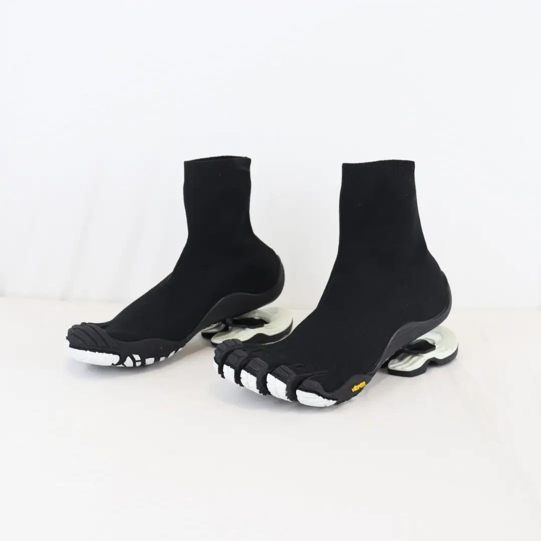 Balenciaga o1rshd1 Q:2 / Flex Five Toe Socks Boots in Black/white Size US 8 / EU 41 - 3 Thumbnail