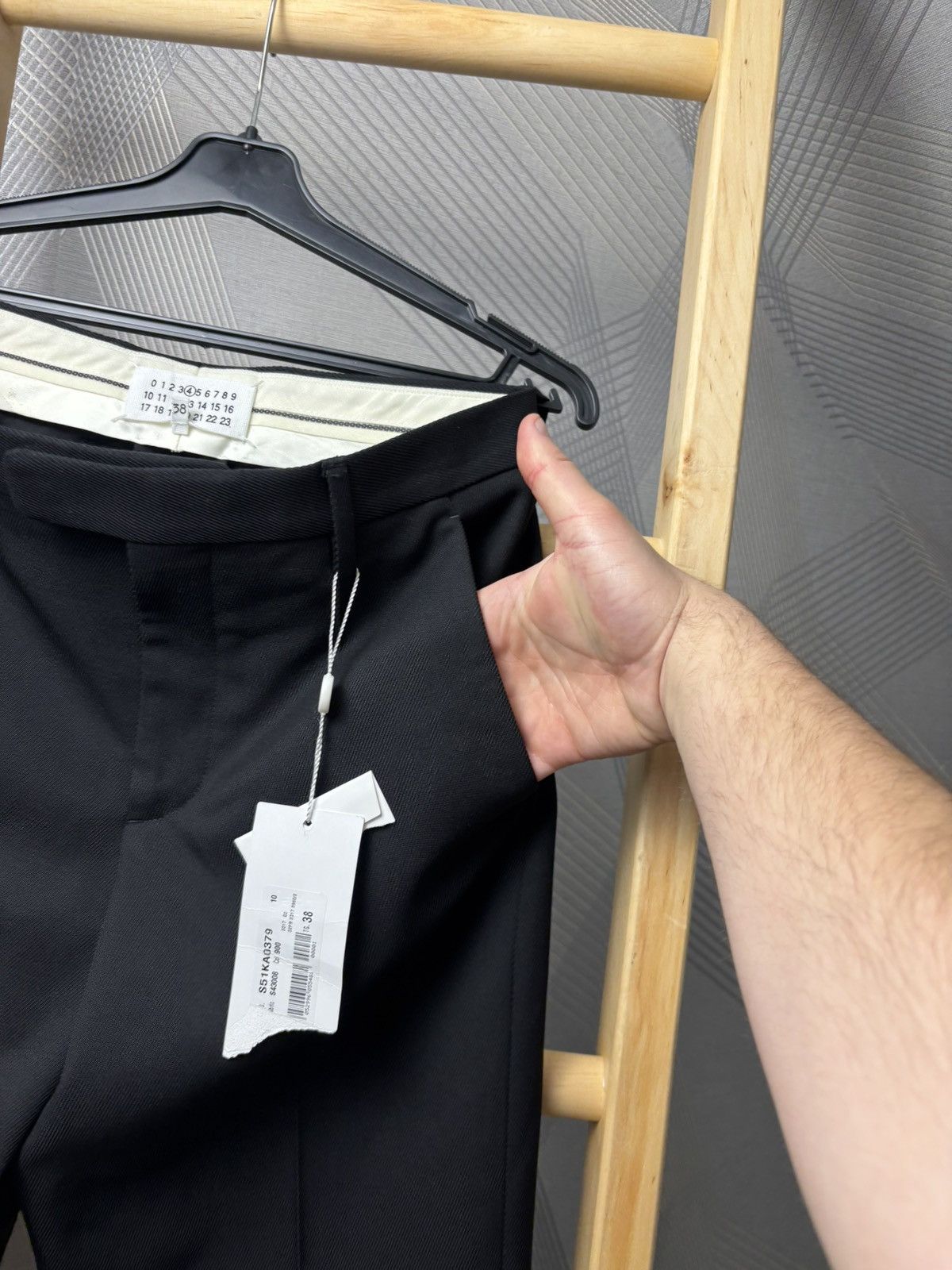 Maison Margiela Maison Margiela trousers S51KA0379 Size 26" / US 2 / IT 38 - 6 Thumbnail