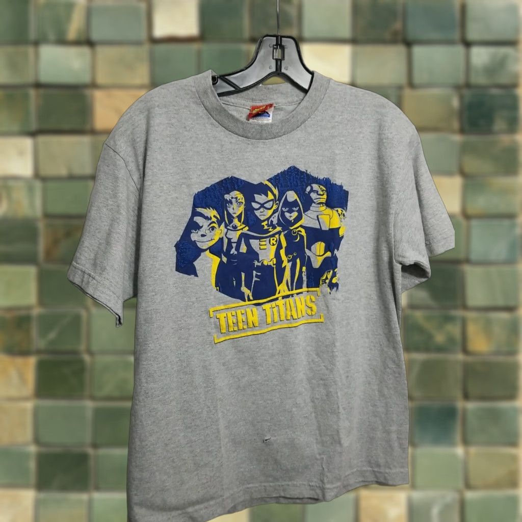 Vintage VINTAGE Teen Titans Go Superheroes T-shirt Kid's XL Gray Short Sleeve Round Neck Men Size XL Shirt Mens 90s Distressed Hole Stain Size US XL / EU 56 / 4 - 1 Thumbnail