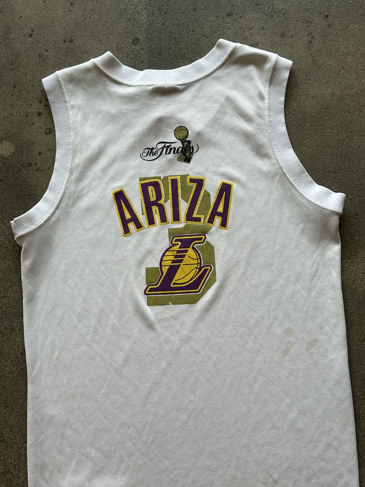 NBA White and gold 2009 NBA Finals Lakers Ariza jersey Size US L / EU 52-54 / 3 - 7 Thumbnail