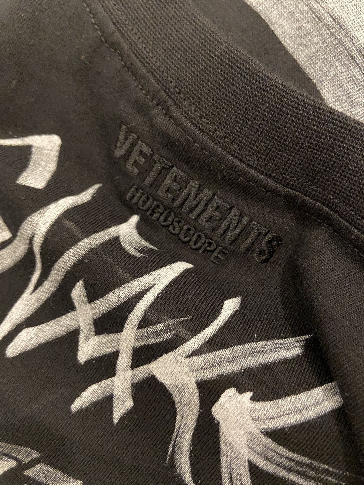 Vetements Vetements Snake shirt Size US L / EU 52-54 / 3 - 5 Thumbnail