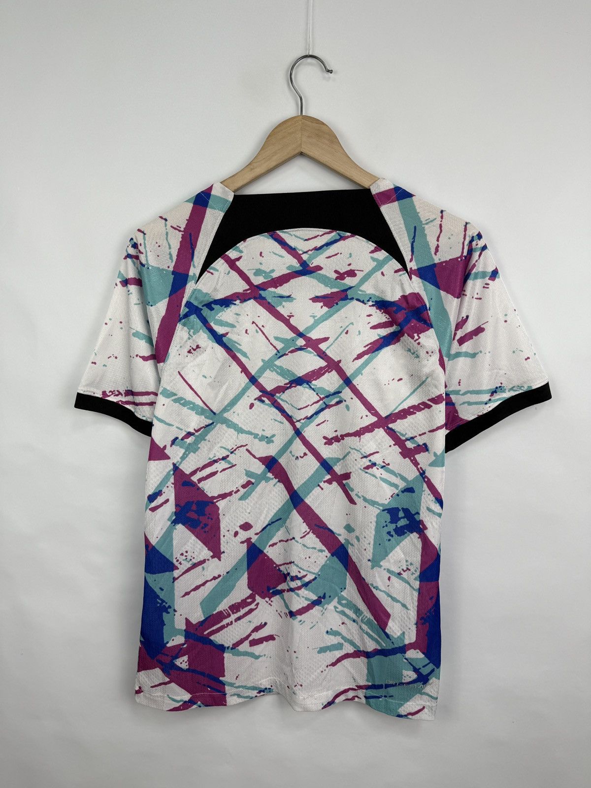 Nike 2024/25 F. C. Barcelona Nike Soccer Jersey T-Shirt Rare Y2K Size US M / EU 48-50 / 2 - 9 Thumbnail