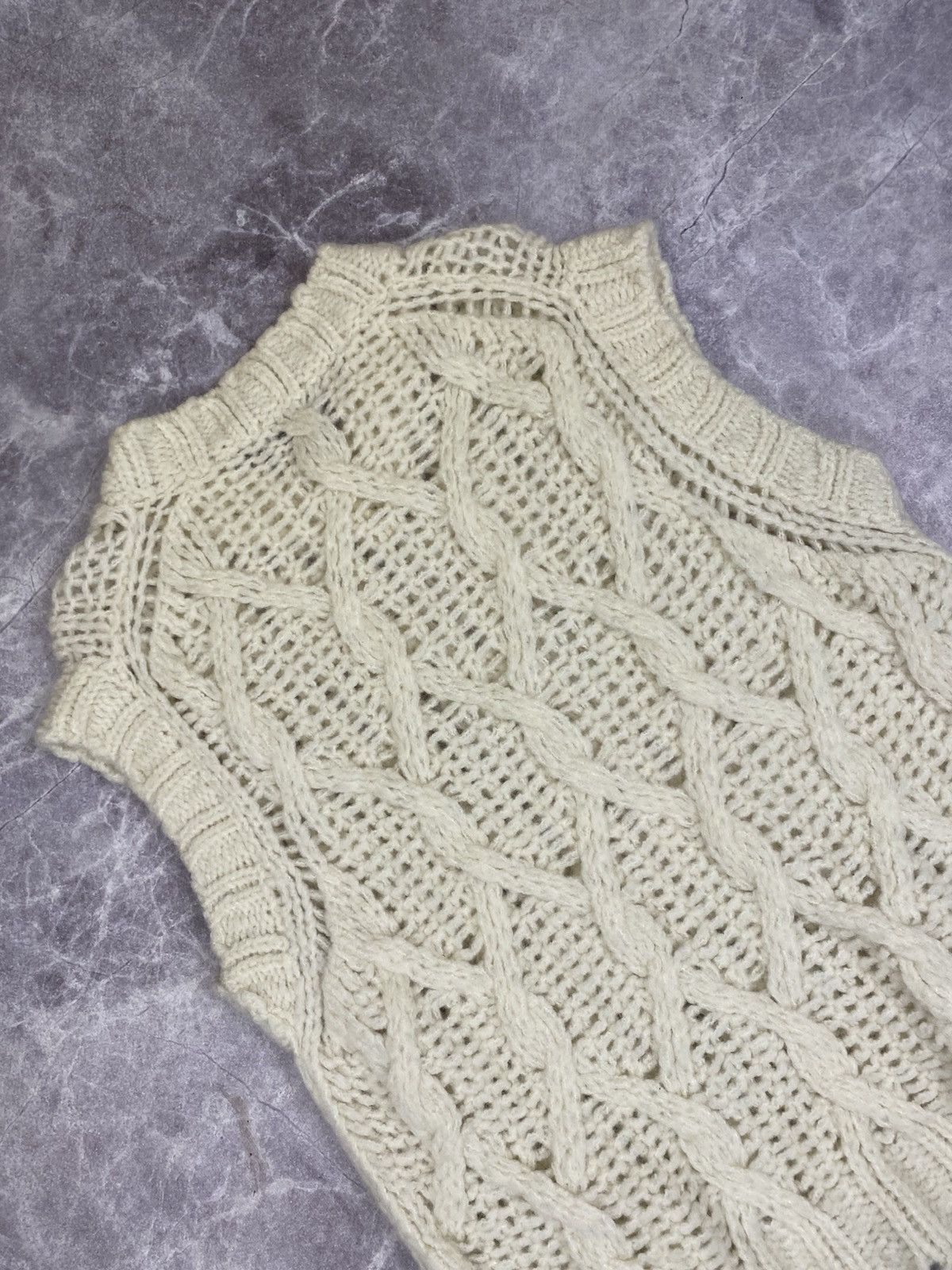 Acne Studios Acne Studios Distressed Raw Edge Yarn Oversized Chunky Vest Size XS / US 0-2 / IT 36-38 - 9 Thumbnail