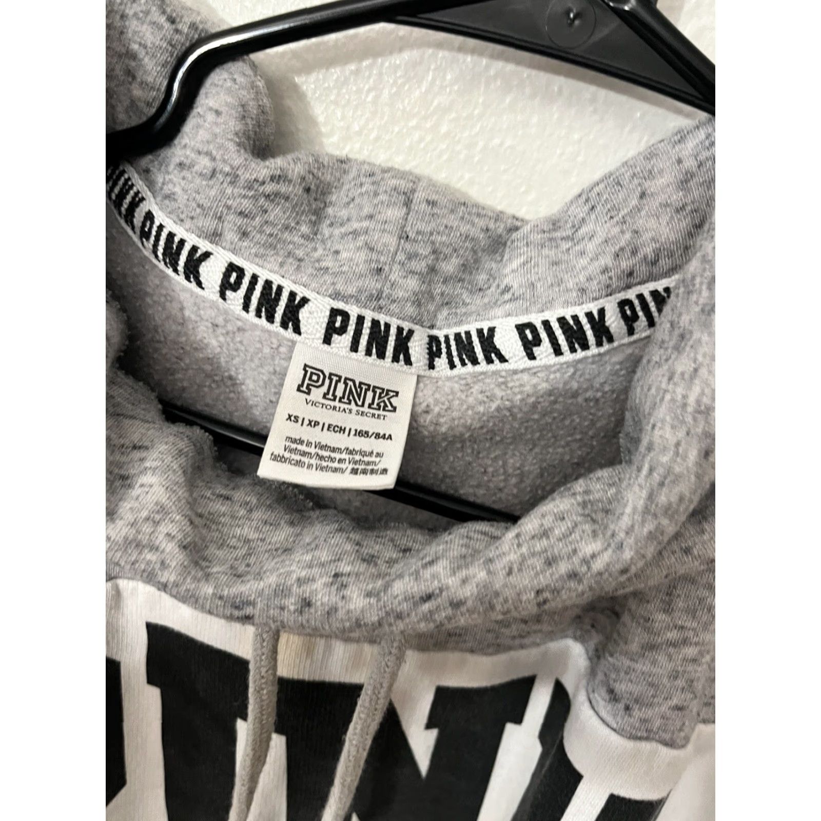 Victoria's Secret Victoria Secret Sweatshirt Women XS Gray Logo Turtle Neck Sweater Size XS / US 0-2 / IT 36-38 - 2 Thumbnail