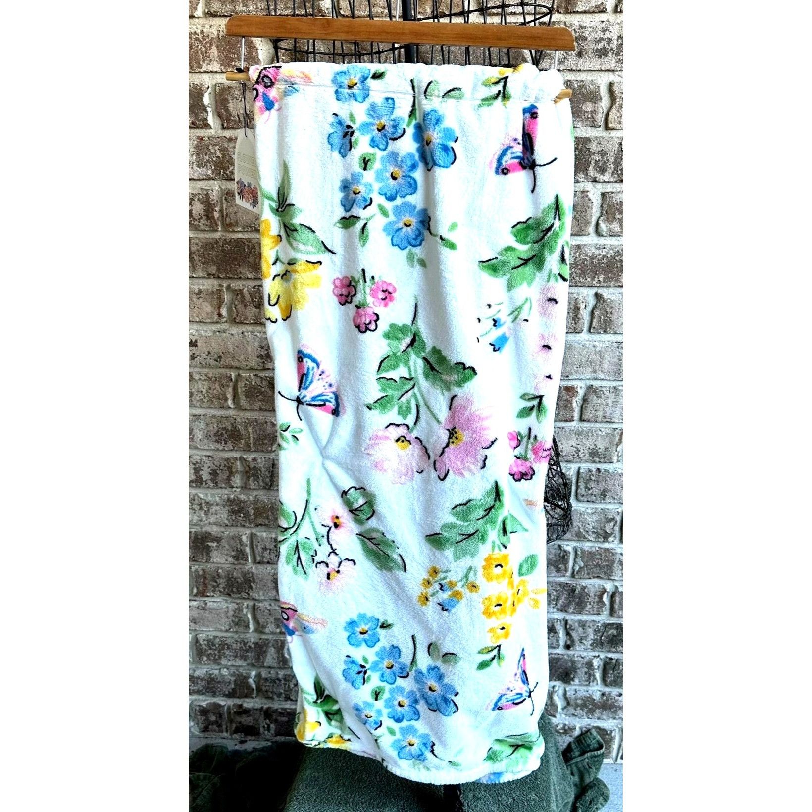 Designer × Handmade Studio Curate Plush Throw Butterflies Flowers 50 x 70 inch F Size ONE SIZE - 1 Thumbnail