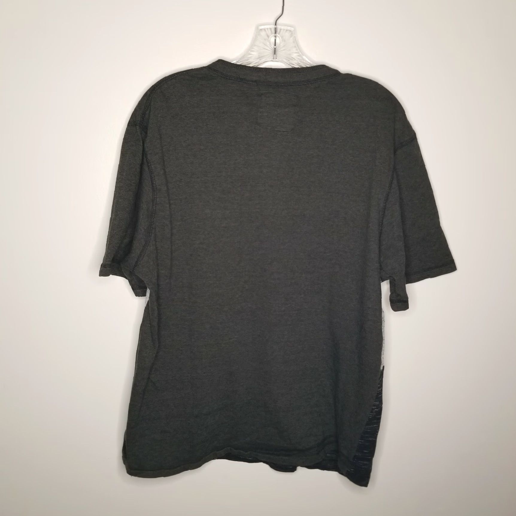 Vintage DISTORTION Men's 3 Button T-Shirt Green Size XL Size US XL / EU 56 / 4 - 4 Thumbnail