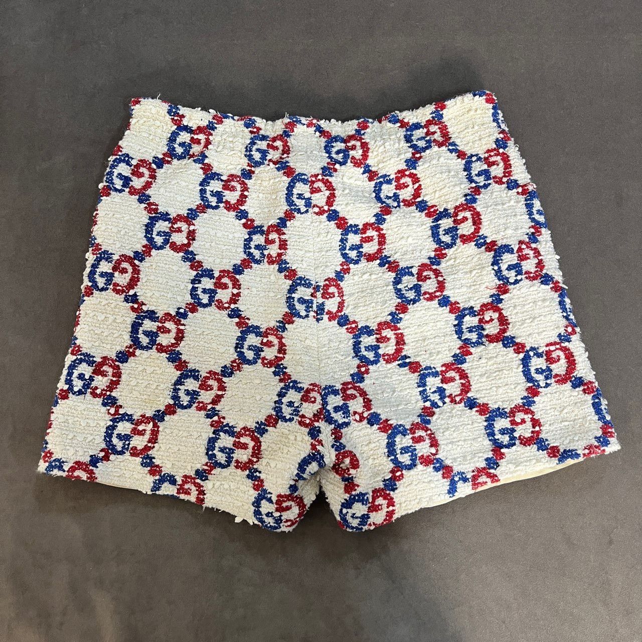 Gucci Gucci White, red and blue full-print shorts 2501-Nextarrow Size US 31 - 2 Thumbnail