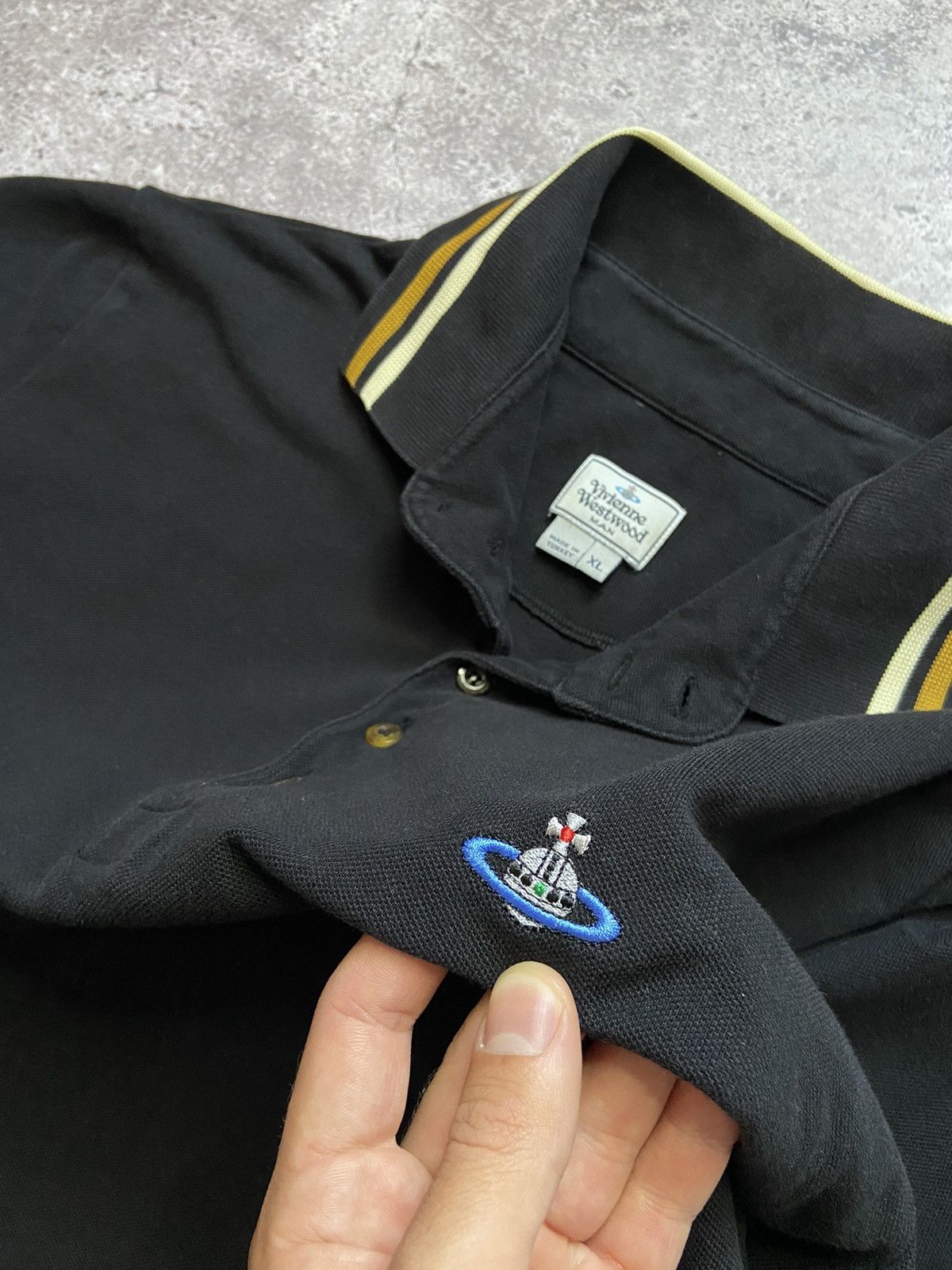Vintage × Vivienne Westwood Vintage Vivienne Westwood Polo Shirt Logo Orb Basic Y2K Size US XL / EU 56 / 4 - 2 Thumbnail