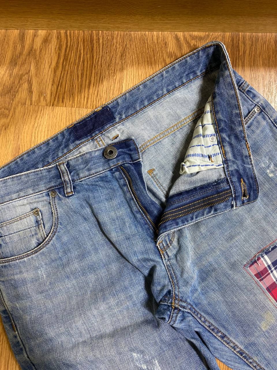 Japanese Brand Dirty Distressed Jeans Patchwork Painted Flared Baggy Size US 32 / EU 48 - 2 Thumbnail
