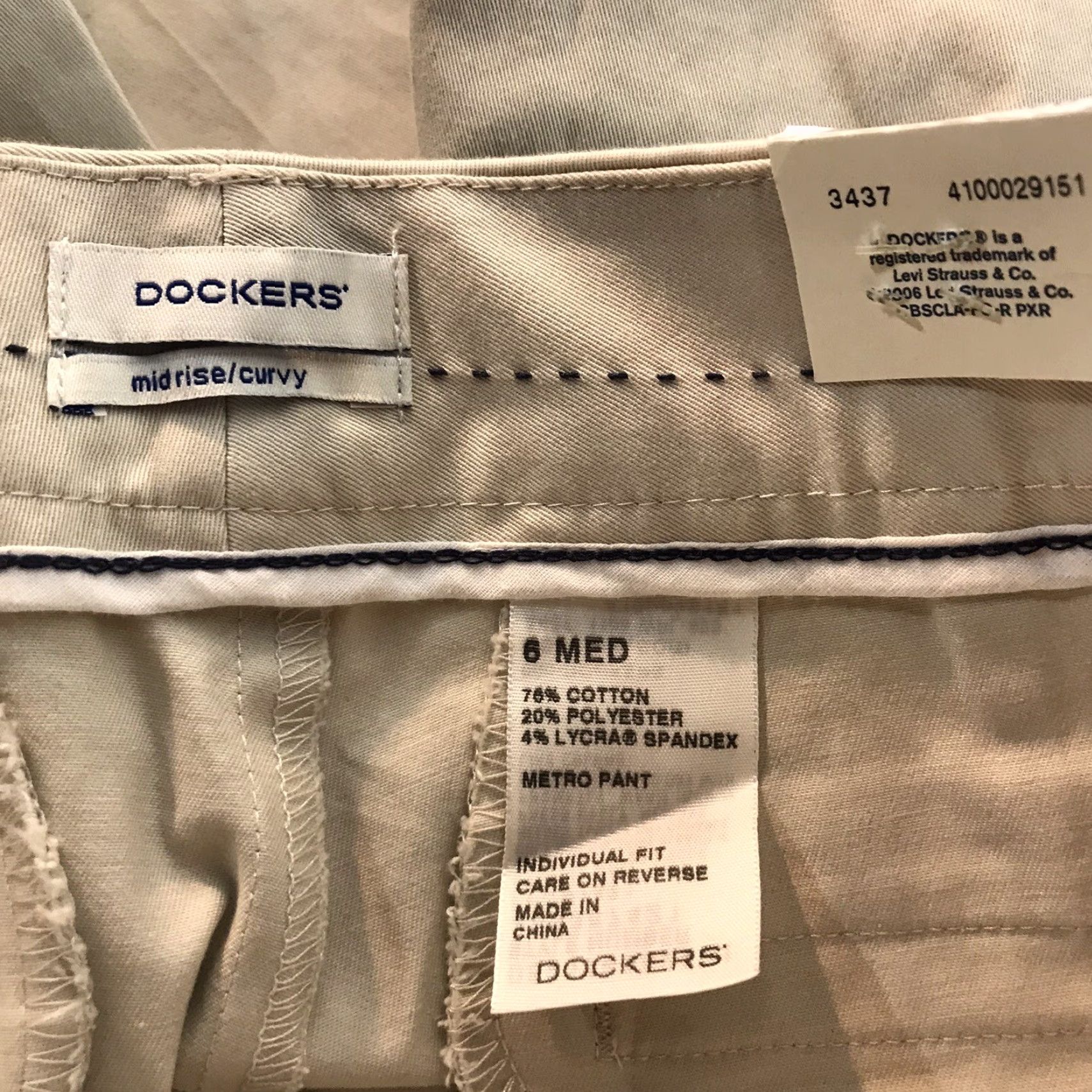 Dockers VINTAGE Dockers Women's Chino Pants Size 6 Medium Beige Stretch Casual Office Bootcut Size 28" / US 6 / IT 42 - 6 Thumbnail