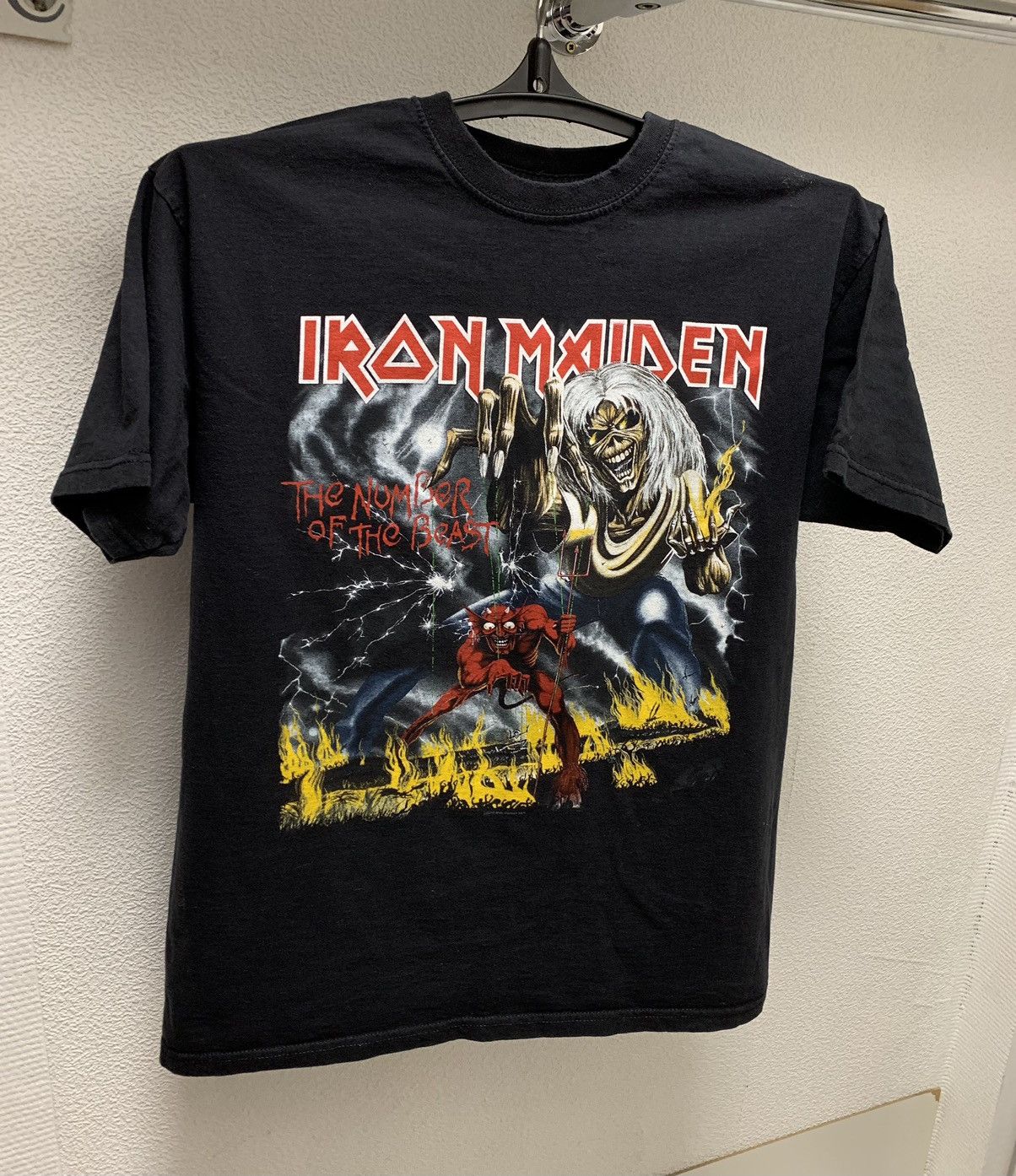 Iron Maiden vintage black band t-shirt M as number of beast
