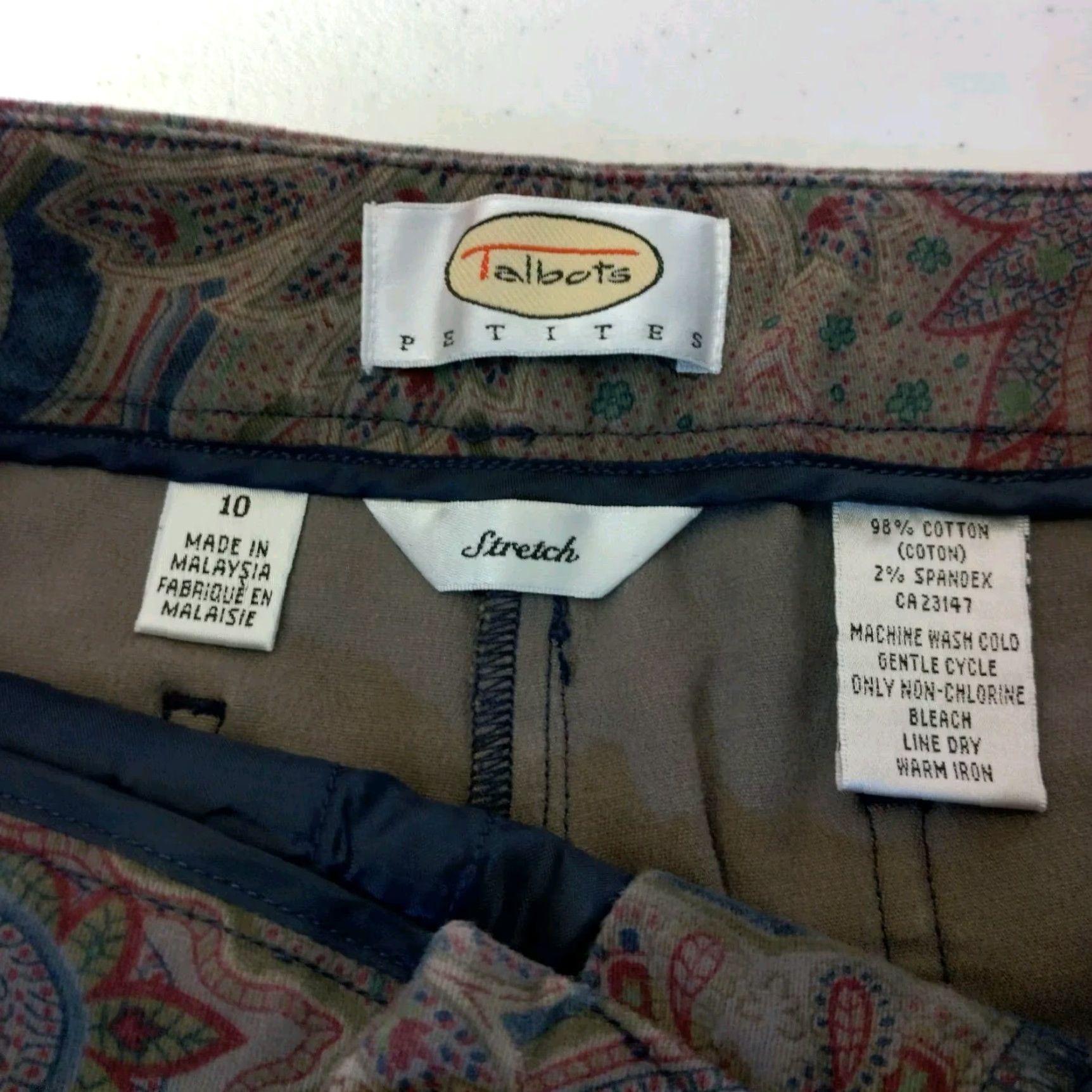 Talbots VINTAGE Talbots Petites Paisley Pants Size 10 P Chinos Brown Navy Blue Preppy Casual Business Women's Pants Size 32" / US 10 / IT 46 - 3 Thumbnail
