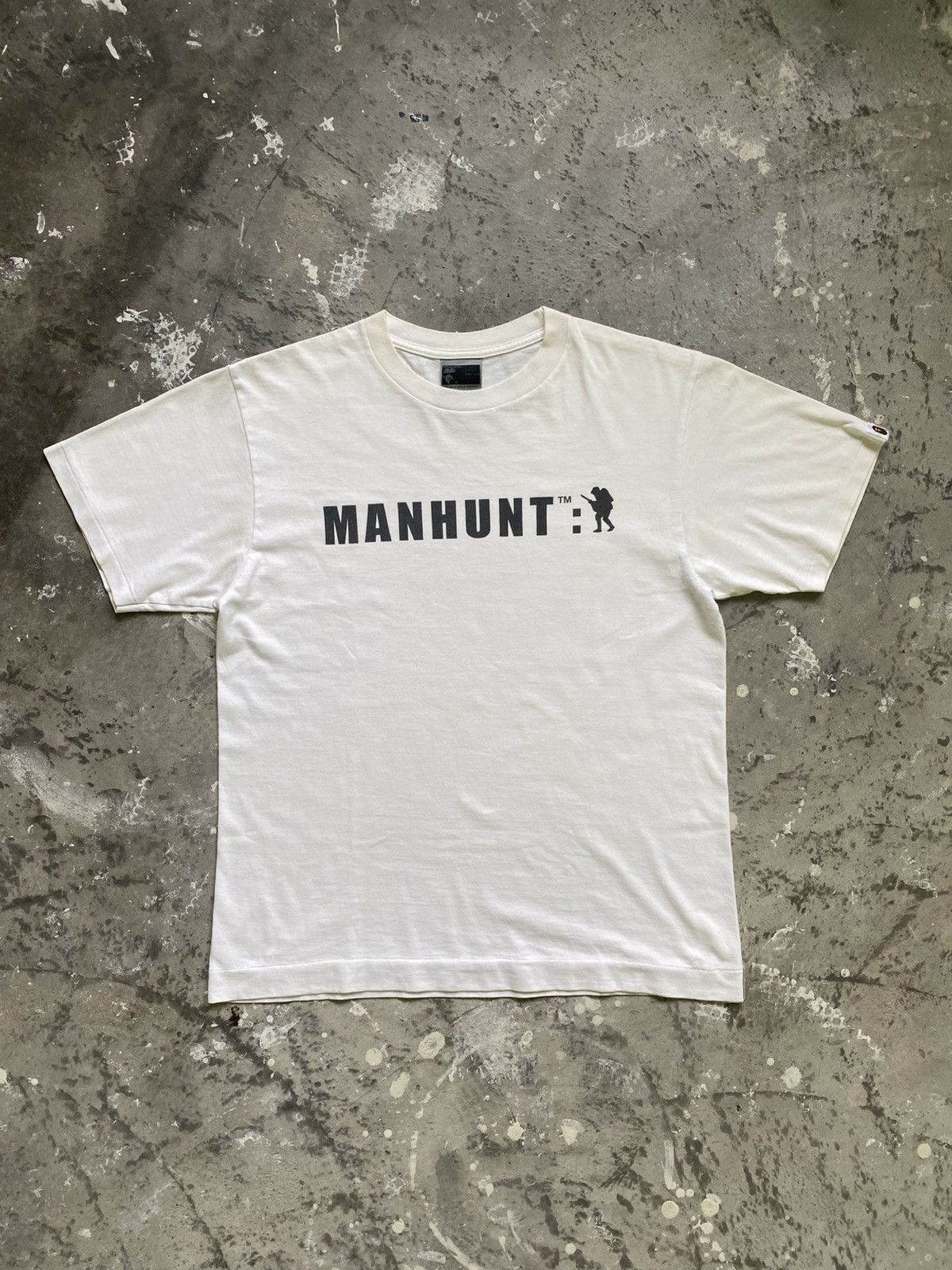 Bape Vintage BAPE Manhunt A Bathing Ape Tee Nigo Era Size US M / EU 48-50 / 2 - 1 Thumbnail