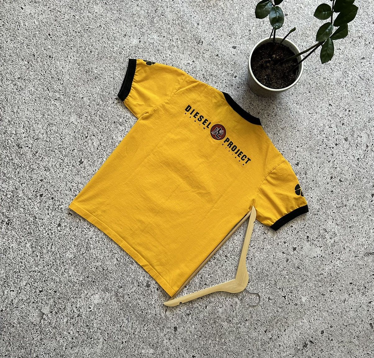 Diesel × Japanese Brand Vintage 90s Diesel Denim Division t-shirt retro rare Y2K Size US L / EU 52-54 / 3 - 2 Thumbnail
