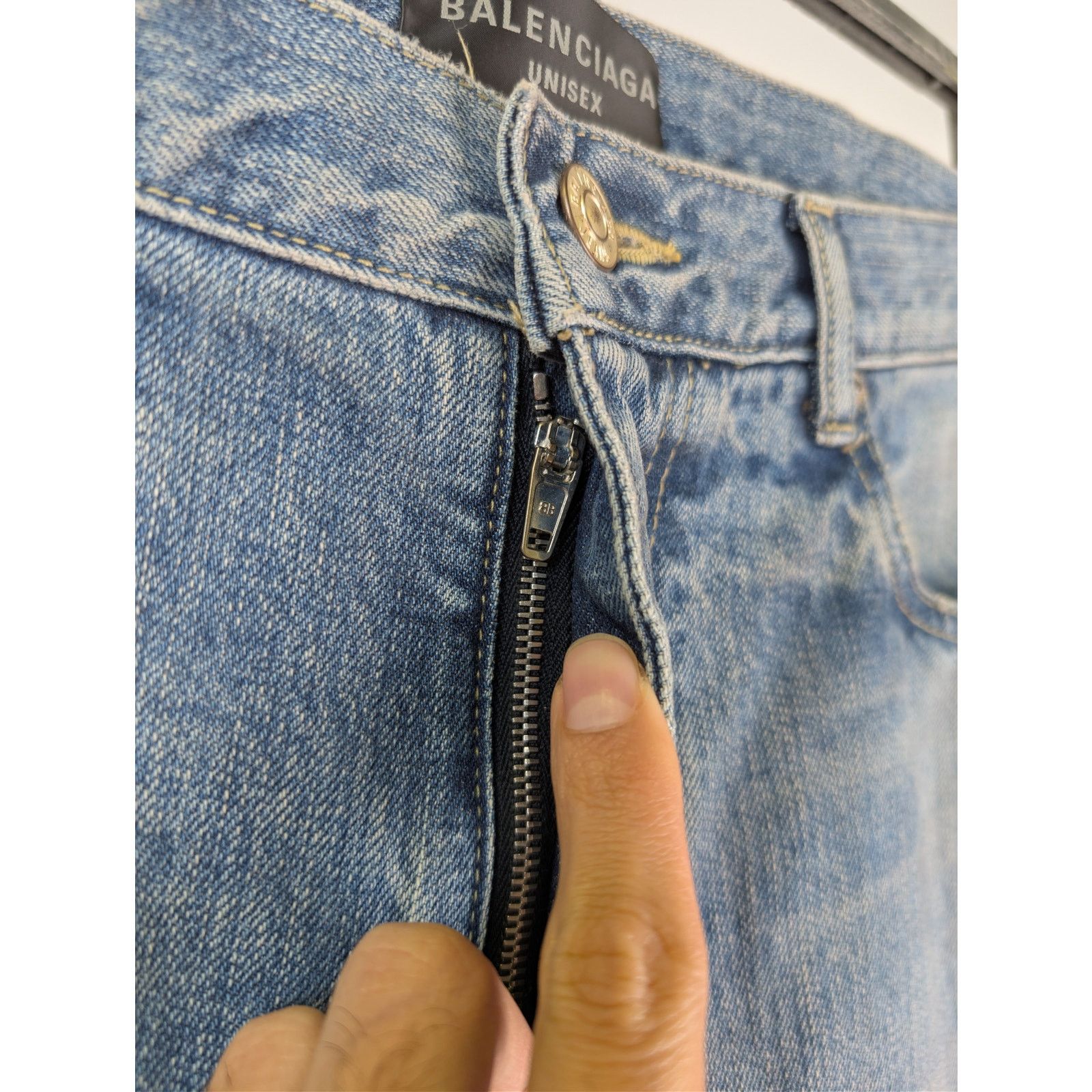 Balenciaga o1rshd1 Unisex Organic Selvedge Denim Flared Pants in Blue Size US 30 / EU 46 - 8 Thumbnail