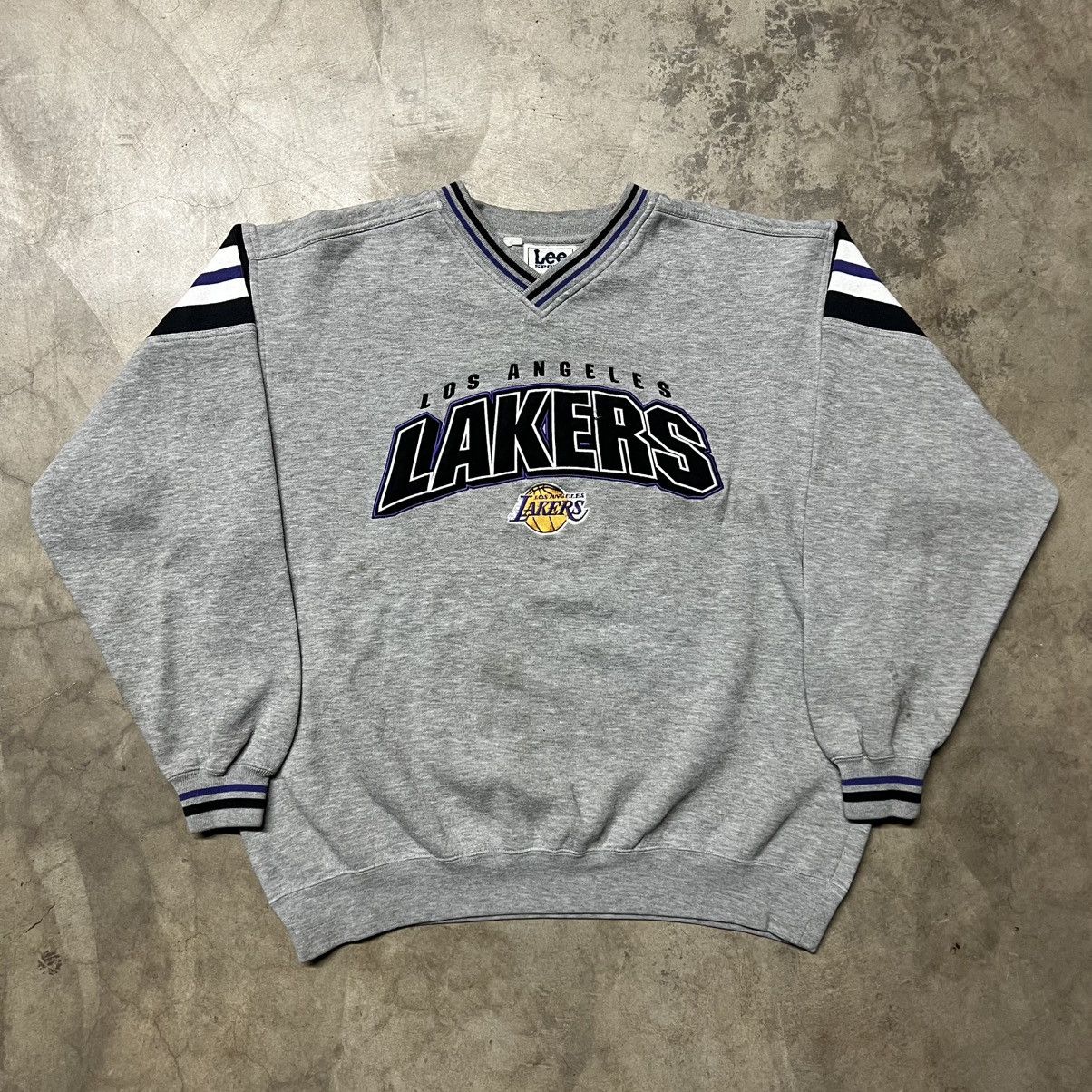 NBA × Vintage Vintage 2000’s NBA Los Angeles Lakers Basketball Sweater Size US L / EU 52-54 / 3 - 3 Thumbnail