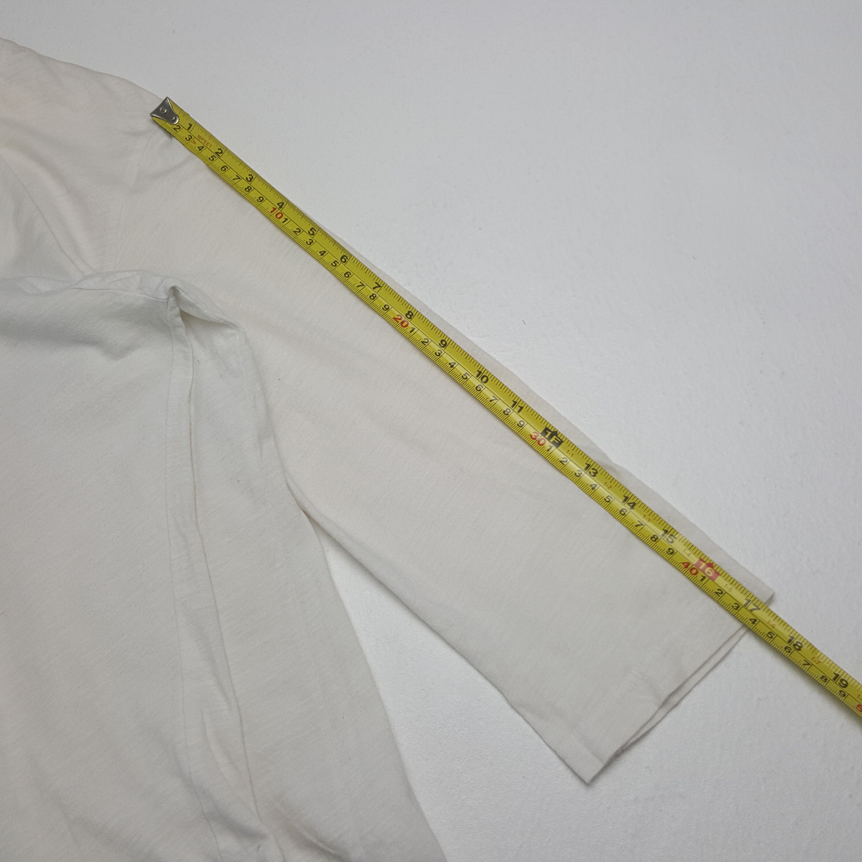 Undercover Vintage Uniqlo Undercover Japanese Brand Tshirt C312N41 Size US M / EU 48-50 / 2 - 6 Thumbnail