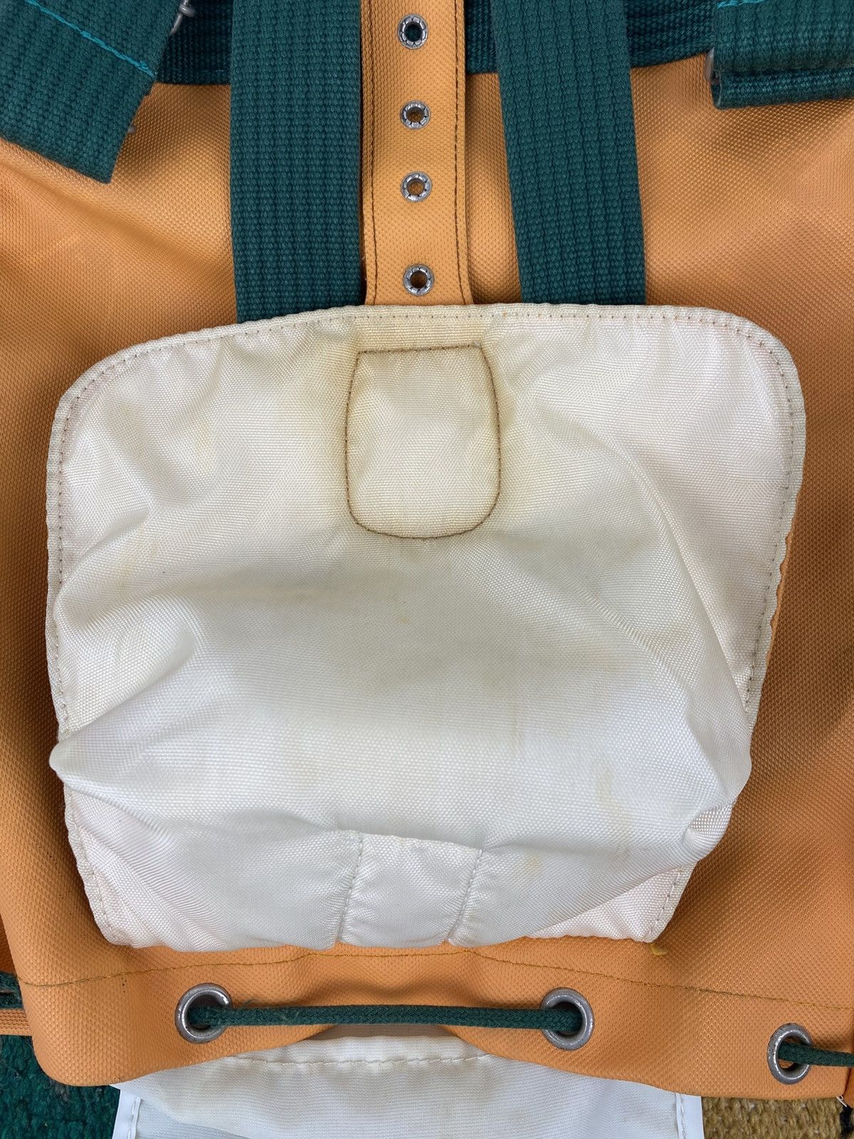 Lacoste 2000’s Lacoste Japan Green Orange Rucksack Size ONE SIZE - 14 Thumbnail