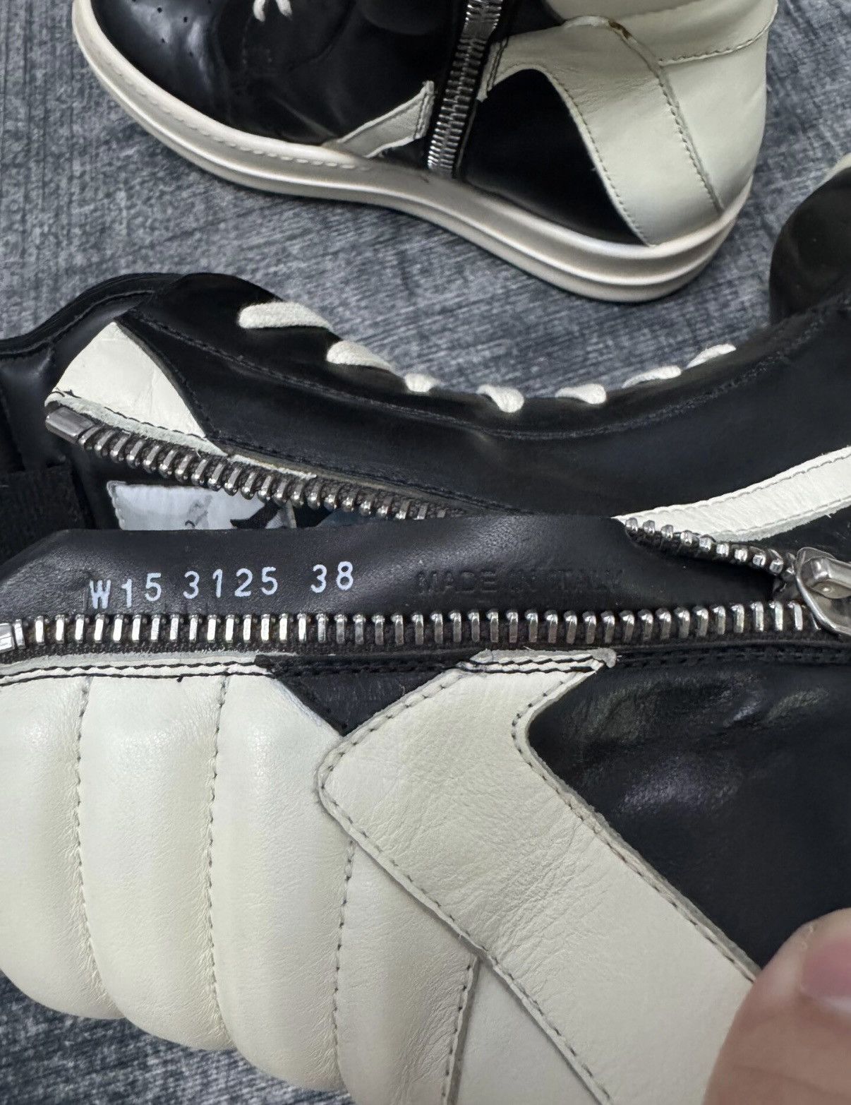Rick Owens Rick Owens Mainline Triangle Sneakers Size US 8 / IT 38 - 7 Thumbnail