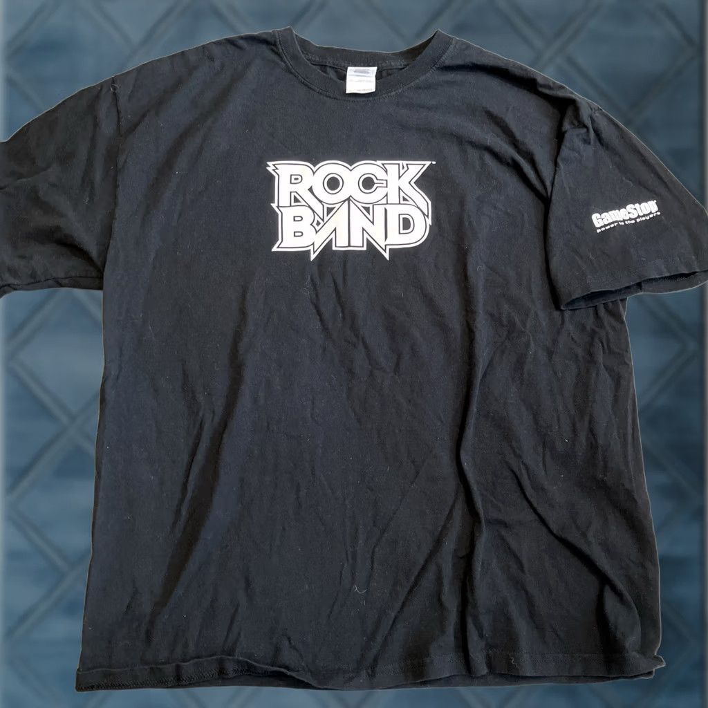 Gildan VINTAGE ROCK BAND T-Shirt XL Black Gildan Crew Neck Short Sleeve Band Beatles 2007 GameStop Release Promo Mens Sizes XL Size US XL / EU 56 / 4 - 1 Thumbnail
