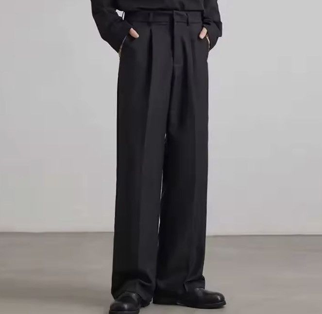 Vintage High Waist Straight Wide Leg Pleated Pants / Trousers Size US 34 / EU 50 - 1 Thumbnail