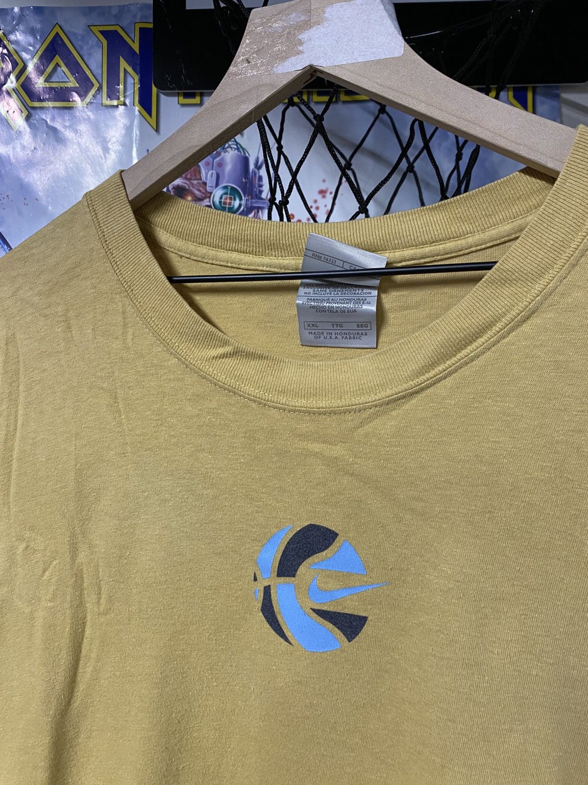 Vintage Vintage 00’ Nike Basketball Center Swoosh Tee Shirt 2XL Size US XXL / EU 58 / 5 - 6 Thumbnail