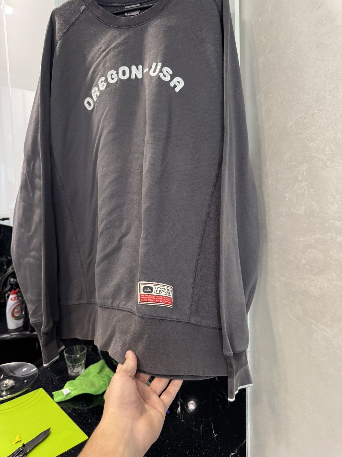 Nike Vintage Nike Big Logo Oregon USA🇺🇸 sweatshirt Size US XL / EU 56 / 4 - 3 Thumbnail